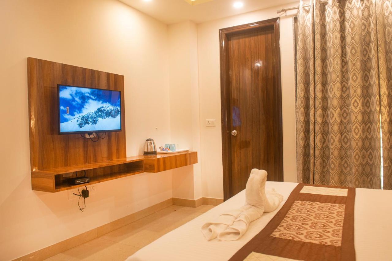Posh Residency Huda City Center Гургаон Экстерьер фото
